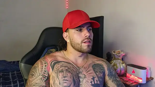 Ades_Lowe Adlı Modelin Canlı XXX Sohbeti