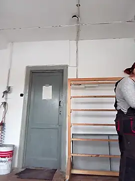 แชท XXX สดของ SquirrelFine