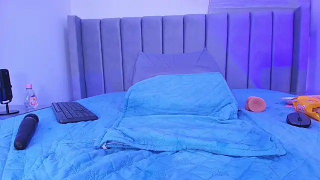 freyhasmith_'s Live XXX Chat