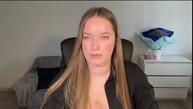 EvaMaddison live XXX chat