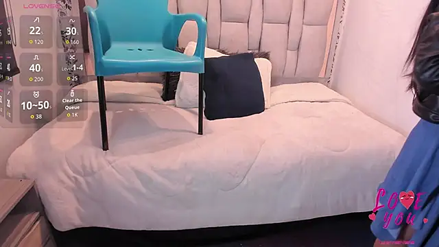 Chat +18 de Keyla_Brunette_ ao vivo