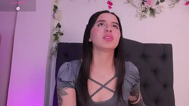 Chat +18 de kaylee_lee ao vivo