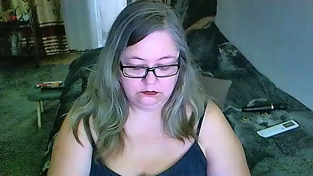 sex2 Adlı Modelin Canlı XXX Sohbeti