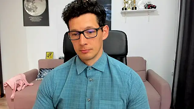 BrutusK08's Webcam Show