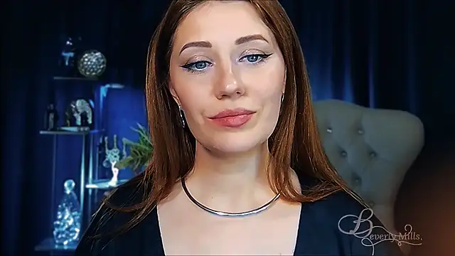 Chat XXX en directo de MissBeverlyMills