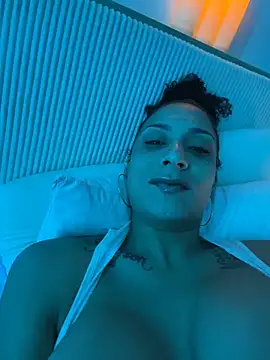 FerrariFrench: вебкам-шоу