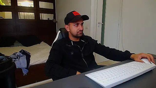 BryceReign Live XXX Chat