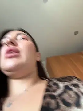 Chatroom XXX en direct de AleksandraRich