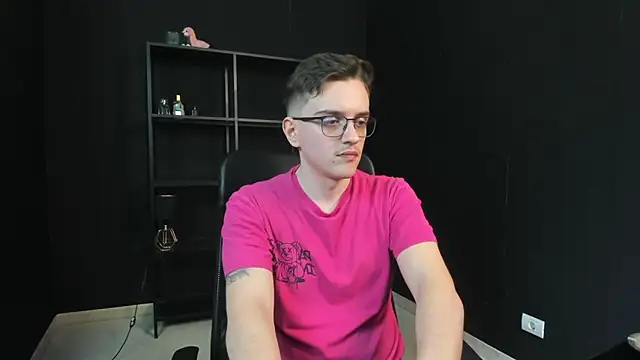 FelixStarkk 网络视讯表演