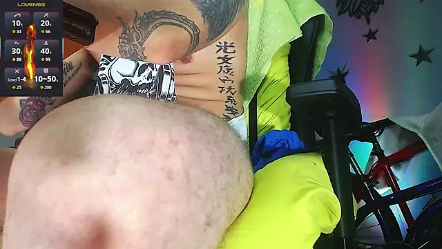 justincs: απευθείας συνομιλία ΧΧΧ