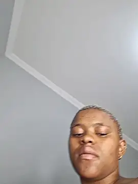 CertifiedhottieXOXO 网络视讯表演