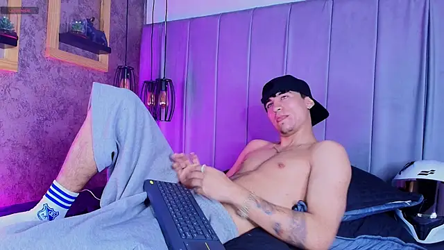 Онлайн чат XXX The_BossCrown