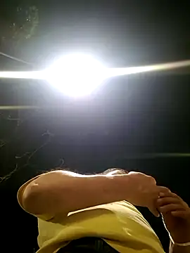 mago_vive Chat XXX in diretta