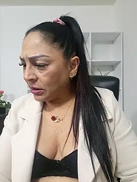 Chat +18 de Gina_Myers ao vivo