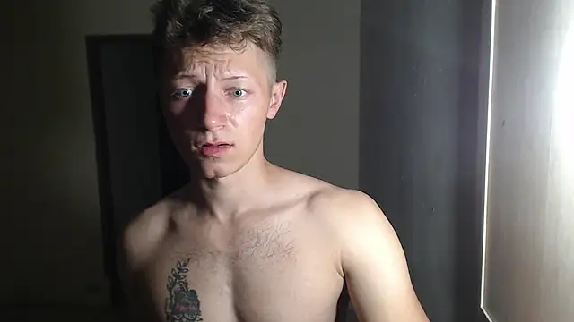 BlondZilla: διαδικτυακό σόου στην κάμερα