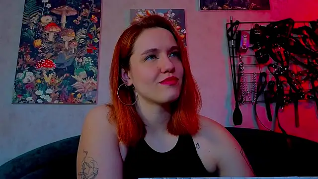 the_high_priestess' Live XXX Chat