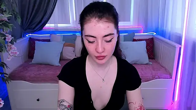 Chat XXX Live Emily_Less