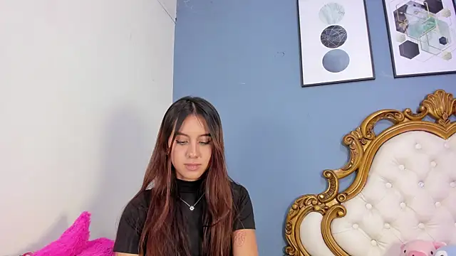 Chat +18 de AlanaJones1 ao vivo