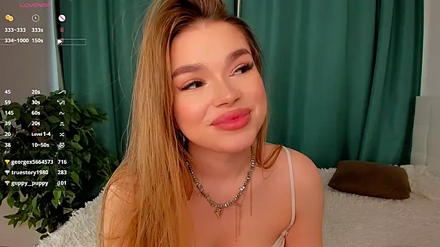 Chat XXX en directo de HollisHearl