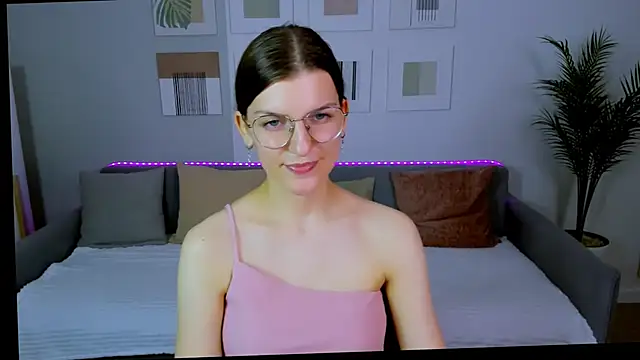 Chatroom XXX en direct de AnnaThorne