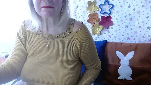 Chat +18 de QueenLana ao vivo