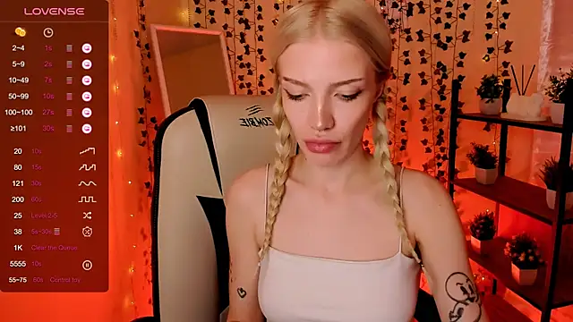 Chat XXX en directo de AnyaTaylor_