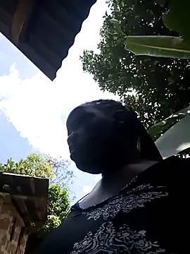 holygrail001 라이브 XXX 채팅