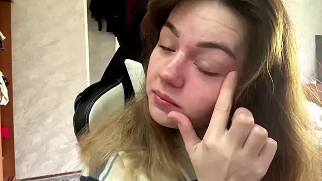 PrettyGhost – Kamerová šou