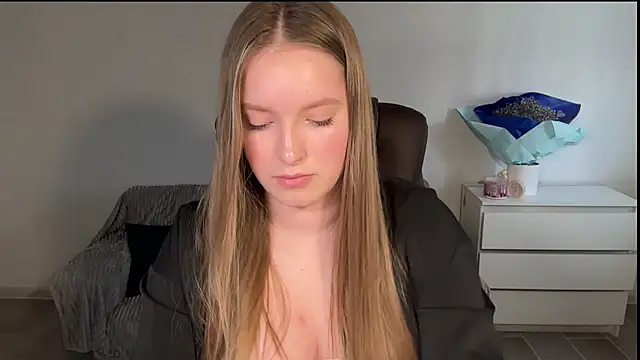 Онлайн чат XXX EvaMaddison