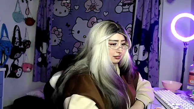 lussyevans24: онлайн-секс-чат