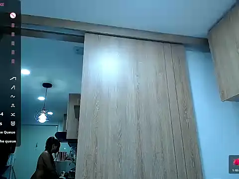 Danna_Ross_ élő XXX-chatje