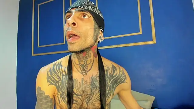 Demon_Rose_ élő XXX-chatje