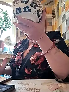 Xelenaxcbbs Chat XXX in diretta