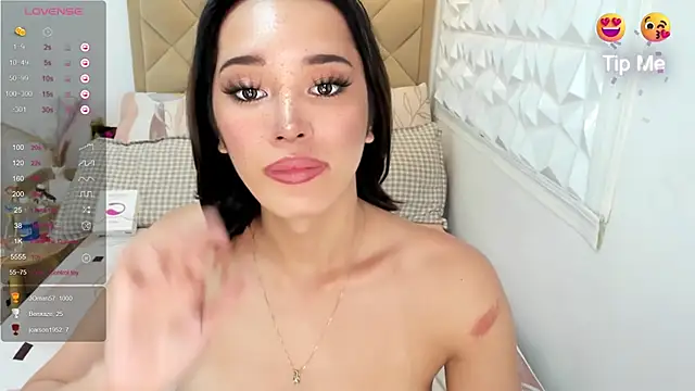 TsHeartXxxのウェブカメラショー