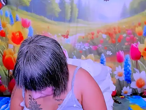 XXX chat uživo modela indianroxy