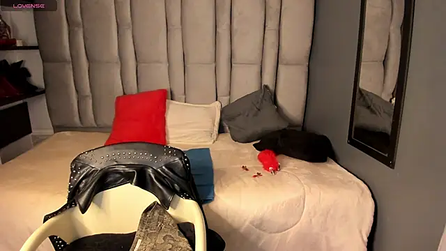 Charlot_milfn Live XXX chat