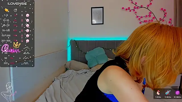 Chatroom XXX en direct de DellaRows