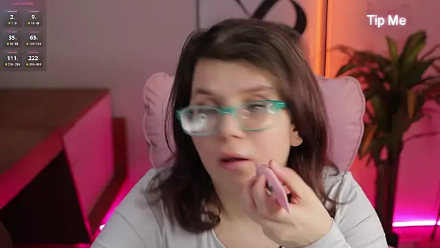 Ariell_Mini Live XXX-Chat