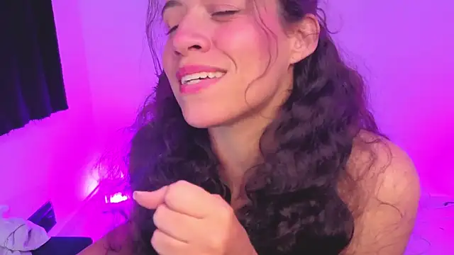 Chat +18 de daniela_rivasthl ao vivo