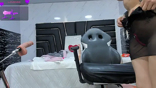 Ladyy_Scarlett's Live XXX Chat