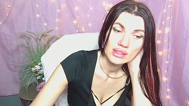 MilaLoona – Naživo XXX chat