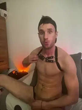 Pokazy przed kamerką – pervobooy