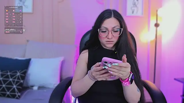 دردشة lucy_neil الجنسية المباشرة