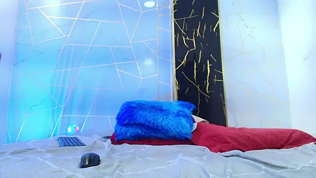 Valentin_Lux 现场XXX聊天