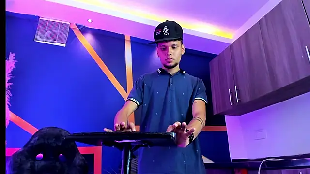 Iam_steven_ Webcam-Show