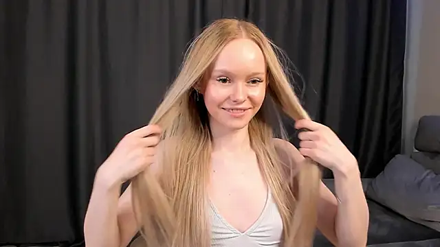 MadieTrajillo's Webcam Show