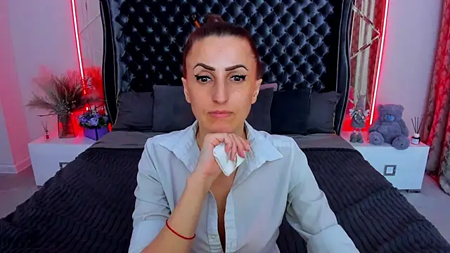 Rebecca_Diamond's Live XXX Chat