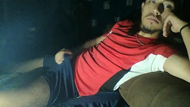 AlexAlejandro13 live XXX chat