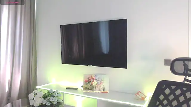 VeliaSai Chat XXX live