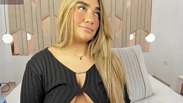 แชท XXX สดของ angueljonnes